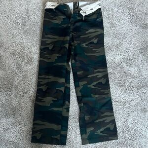 Dickies in army pattern. Street wear